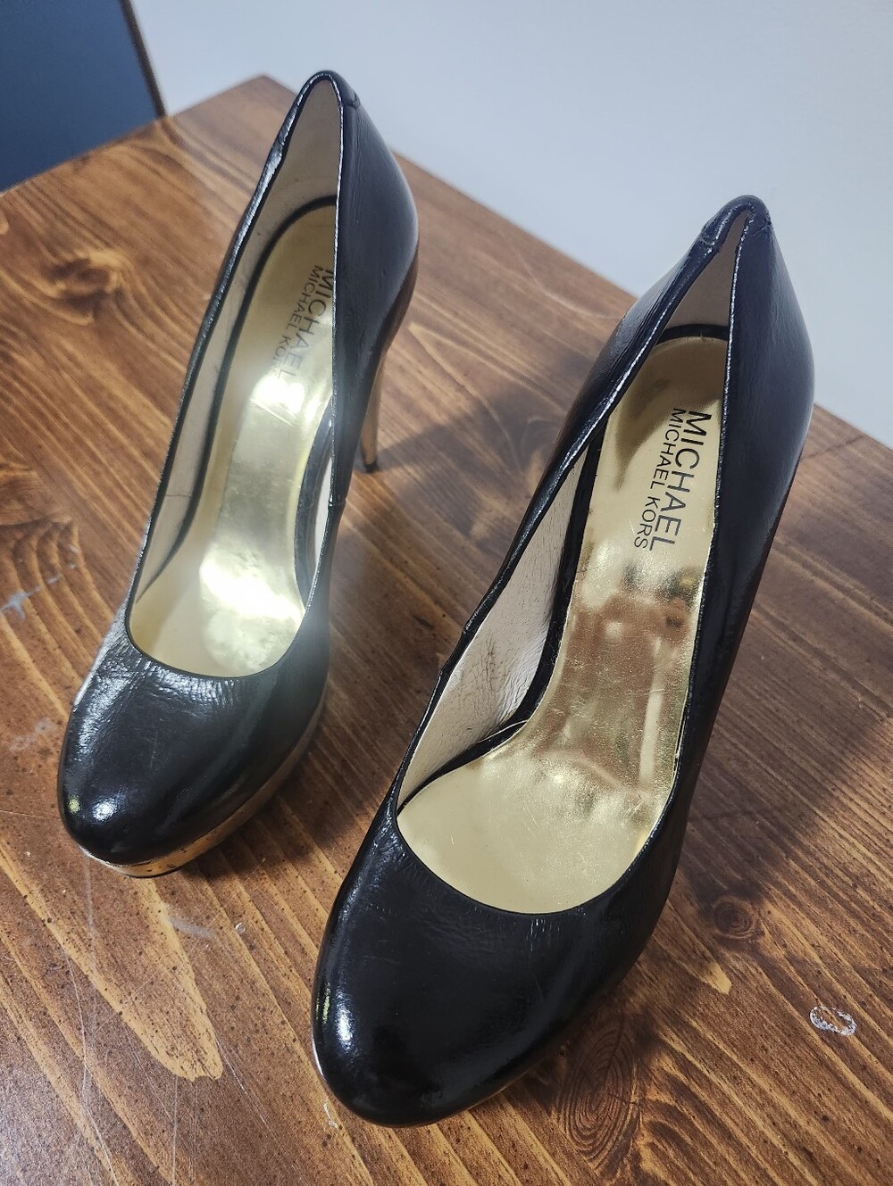 Michael Kors Black Patent Leather High Heel Pumps